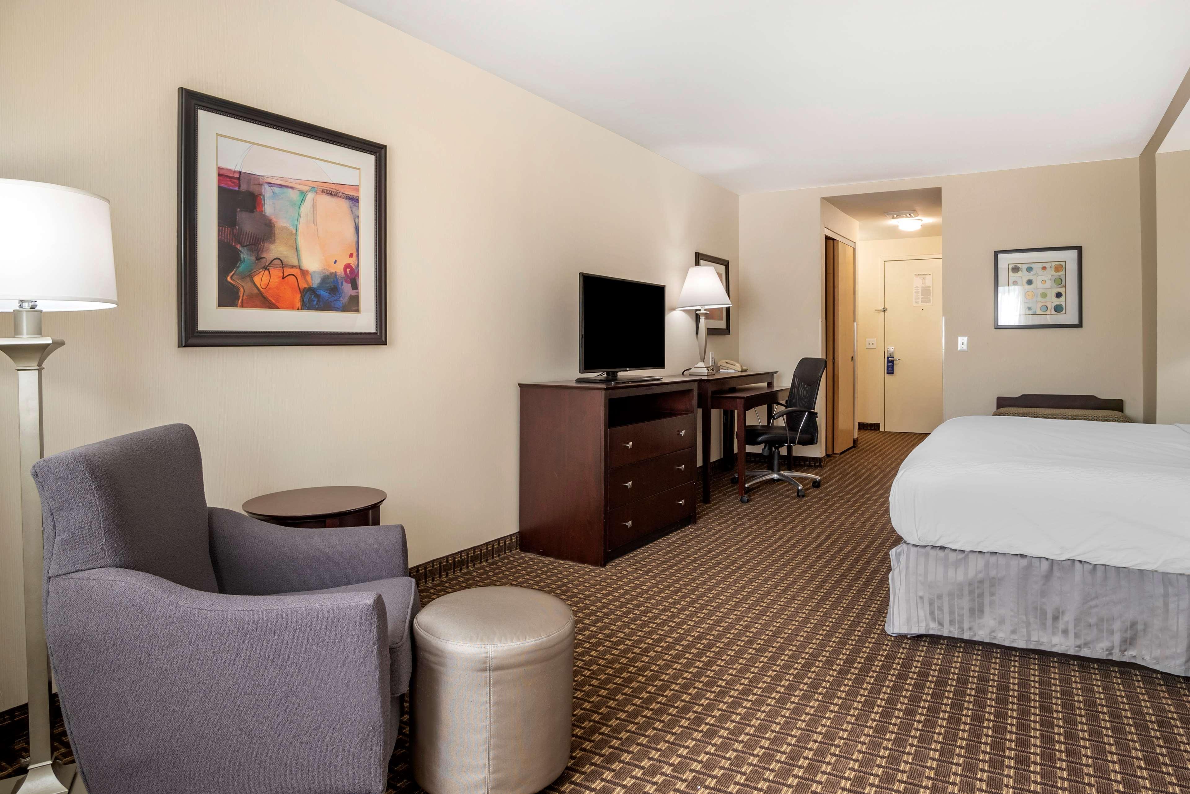 Best Western Plus Philadelphia Airport South - At Widener University Chester Extérieur photo
