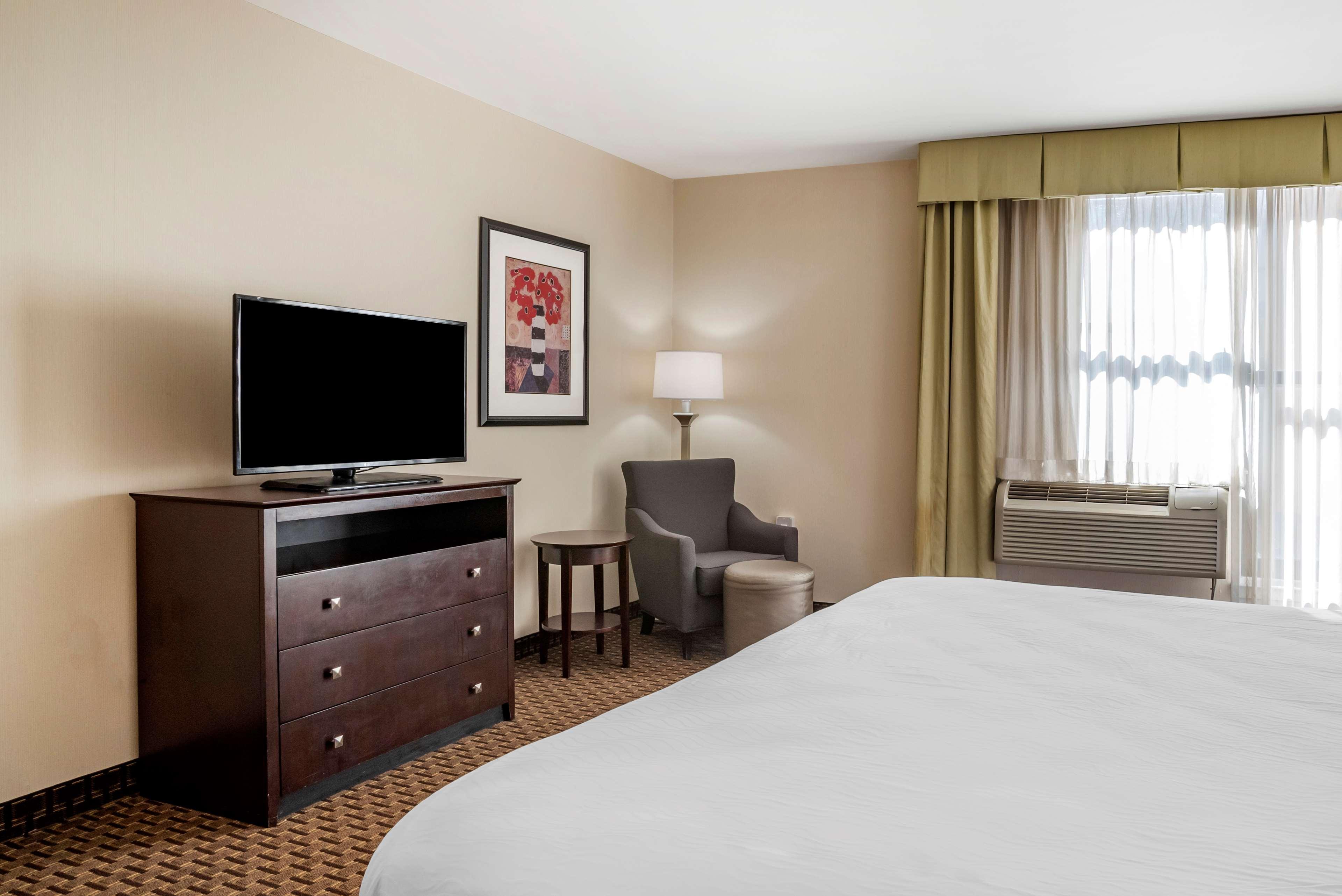 Best Western Plus Philadelphia Airport South - At Widener University Chester Extérieur photo
