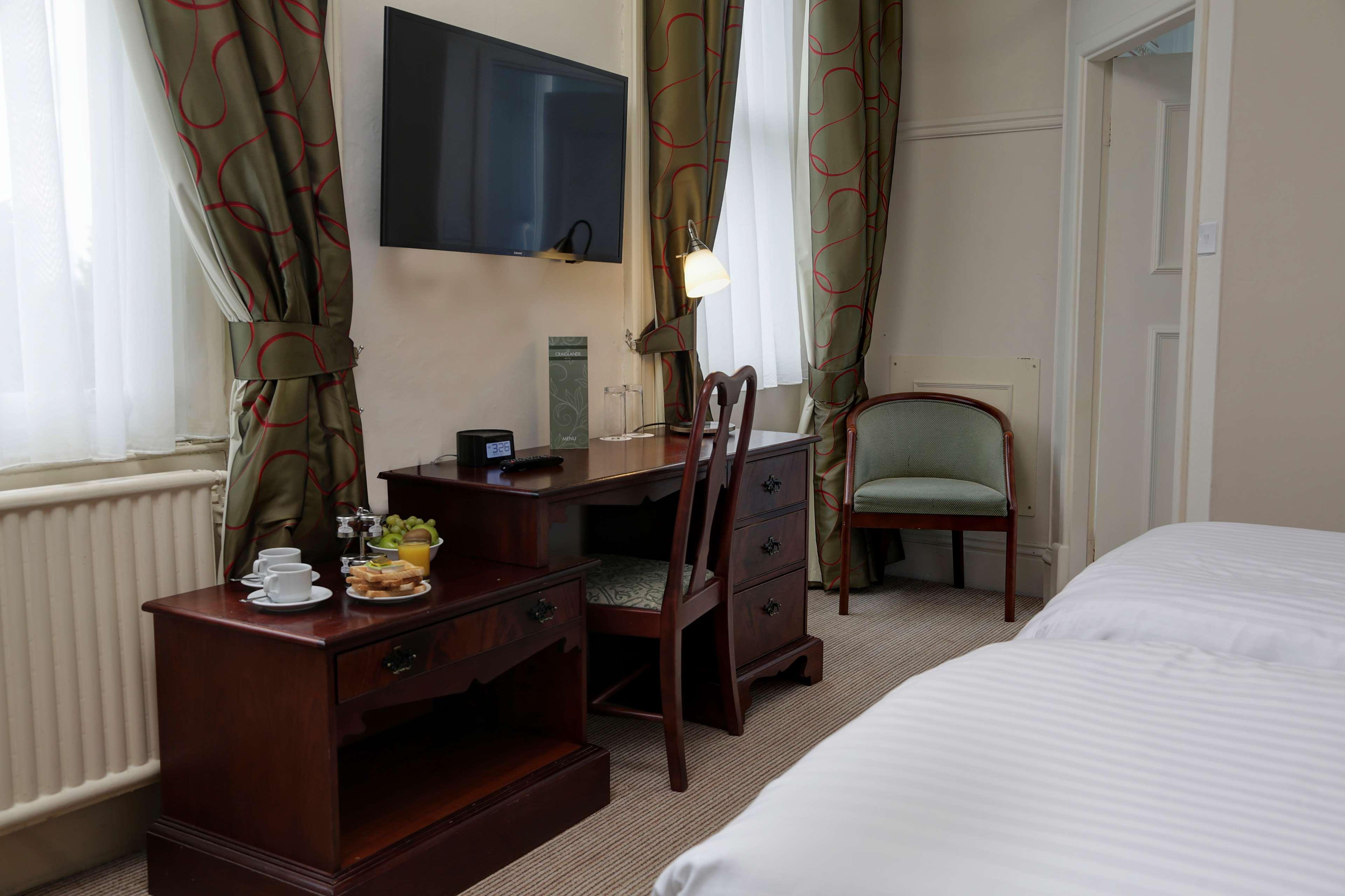 Best Western Plus Philadelphia Airport South - At Widener University Chester Extérieur photo